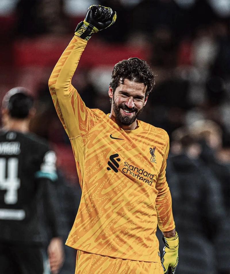 理查兹：英超最佳门将我会选阿利松，拉亚无疑正朝着最佳迈进插图