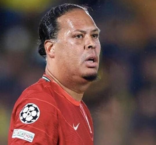 英超巨大争议！范戴克进球被吹，斯洛特暴怒，媒体人集体不满